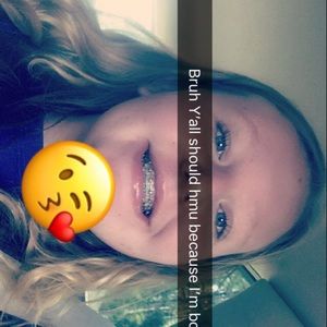 Meet your Posher, Julieann